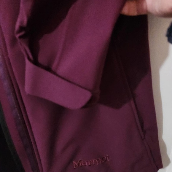 Marmot Gravity Jacket
Windbreaker
Lightweight Coat
Dark Purple Medium - Picture 11 of 14